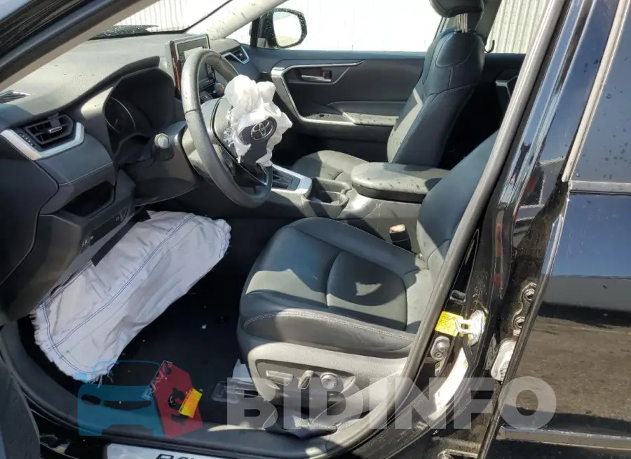2T3C1RFV8MC145095 Photo# 7