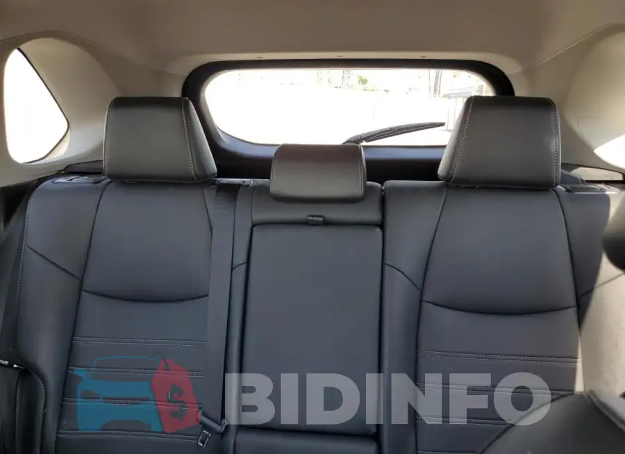 2T3C1RFV8MC145095 Photo# 10