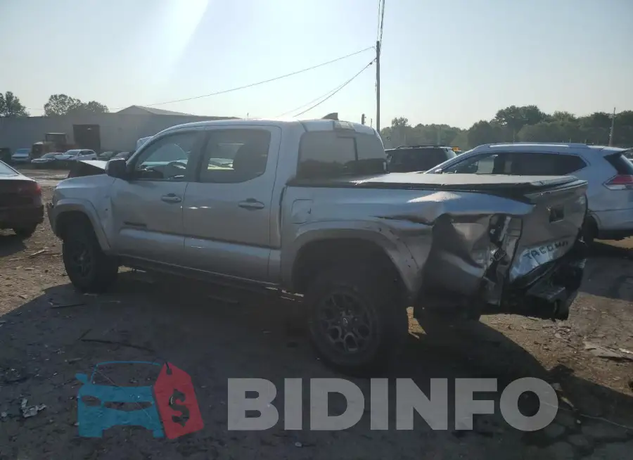 3TMCZ5AN4JM174114 Photo# 2
