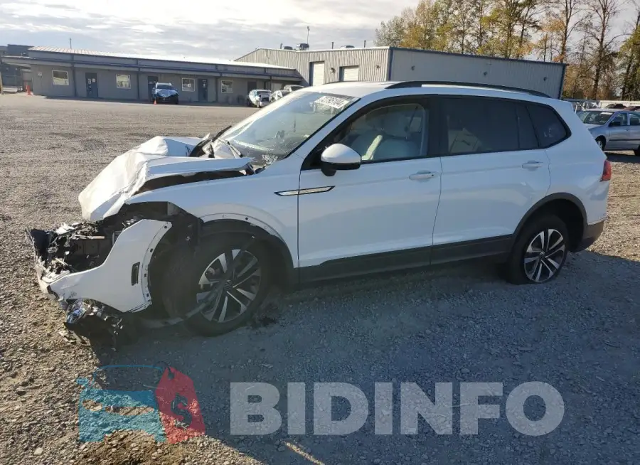 3VVFB7AXXRM032152 Photo# 1
