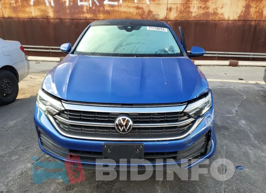 3VW7M7BU9PM051075 Photo# 5