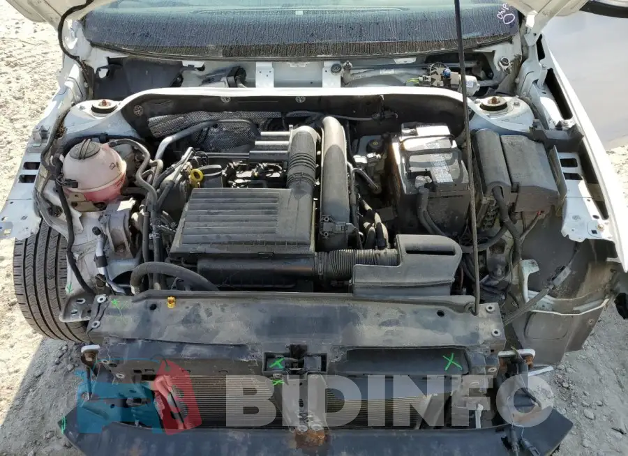 3VWDB7AJ4HM410124 Photo# 11