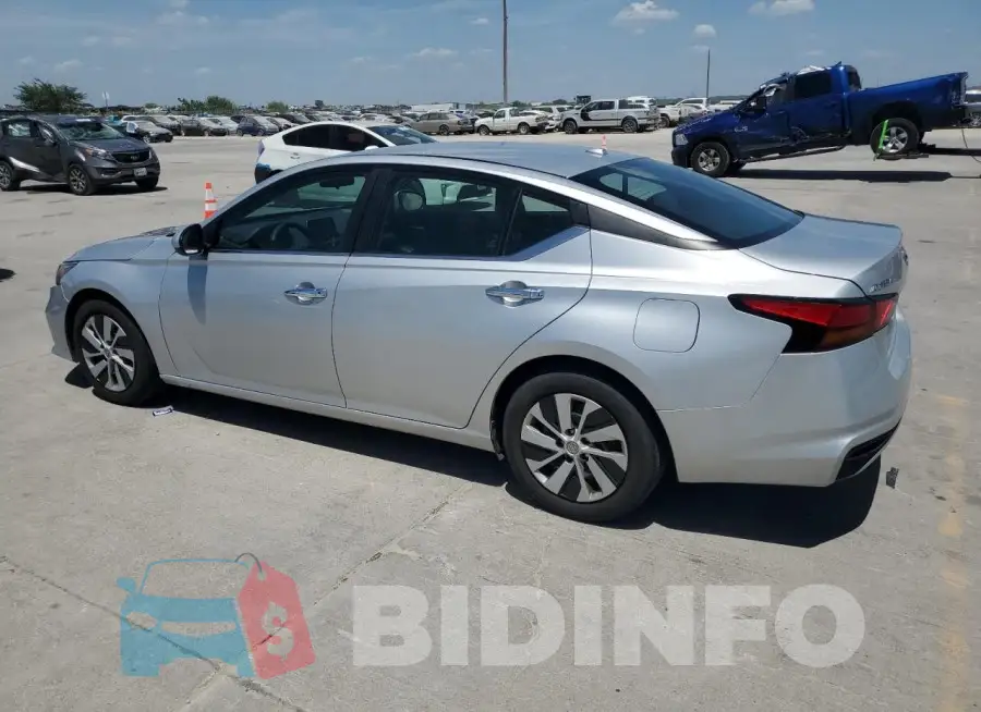 1N4BL4BV1KC125810 Photo# 2