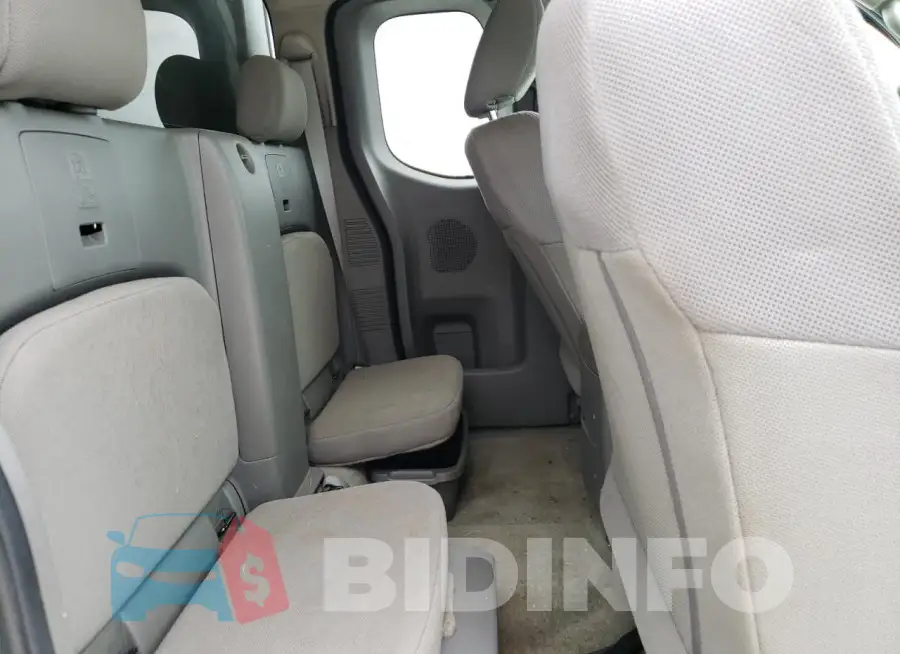 1N6BD0CTXHN724583 Photo# 10