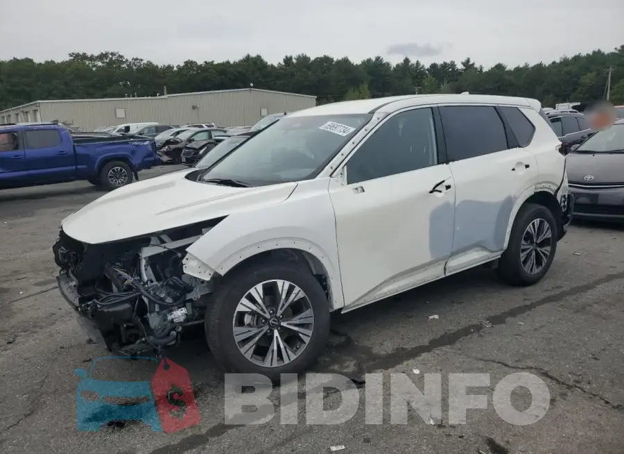 JN8BT3BBXPW481676 Photo# 1