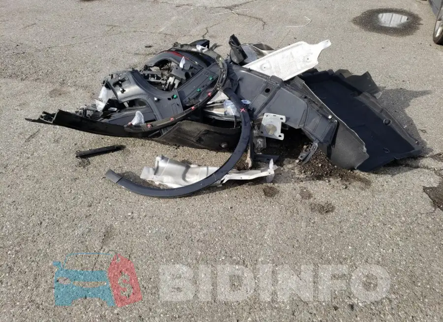 WP1AA2AY3KDA18083 Photo# 13