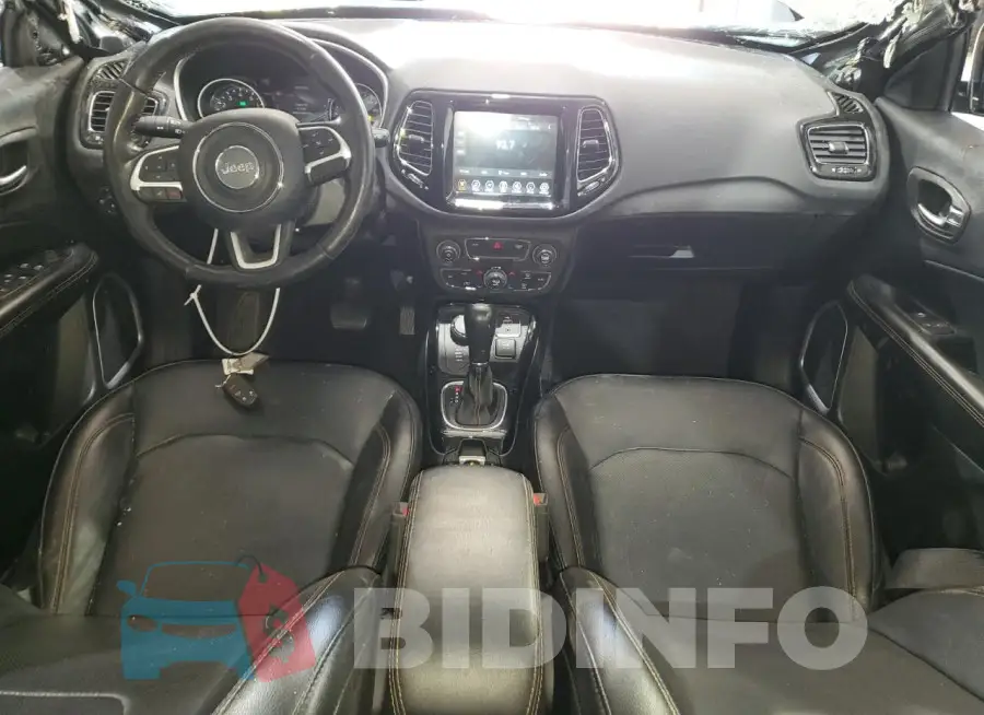 3C4NJDCB8LT128081 Photo# 8