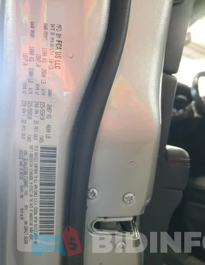 3C4NJDCB8LT128081 Photo# 14