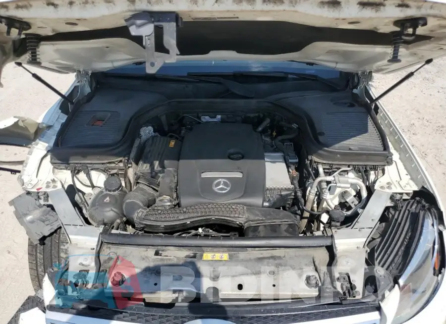 WDC0G4JB6KV141884 Photo# 12