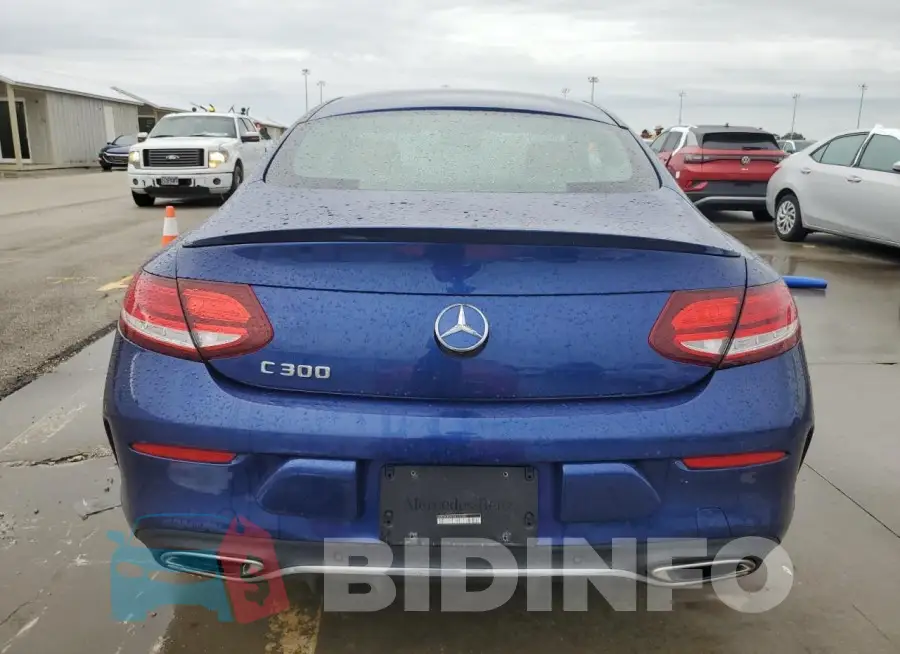 WDDWJ8DB3KF773780 Photo# 6