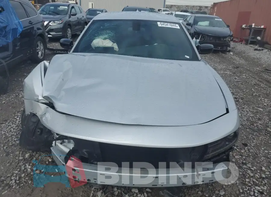 2C3CDXBG8PH638978 Photo# 5