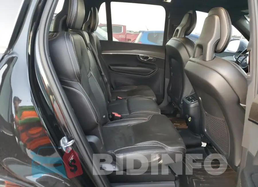 YV4A22PM0G1046948 Photo# 10