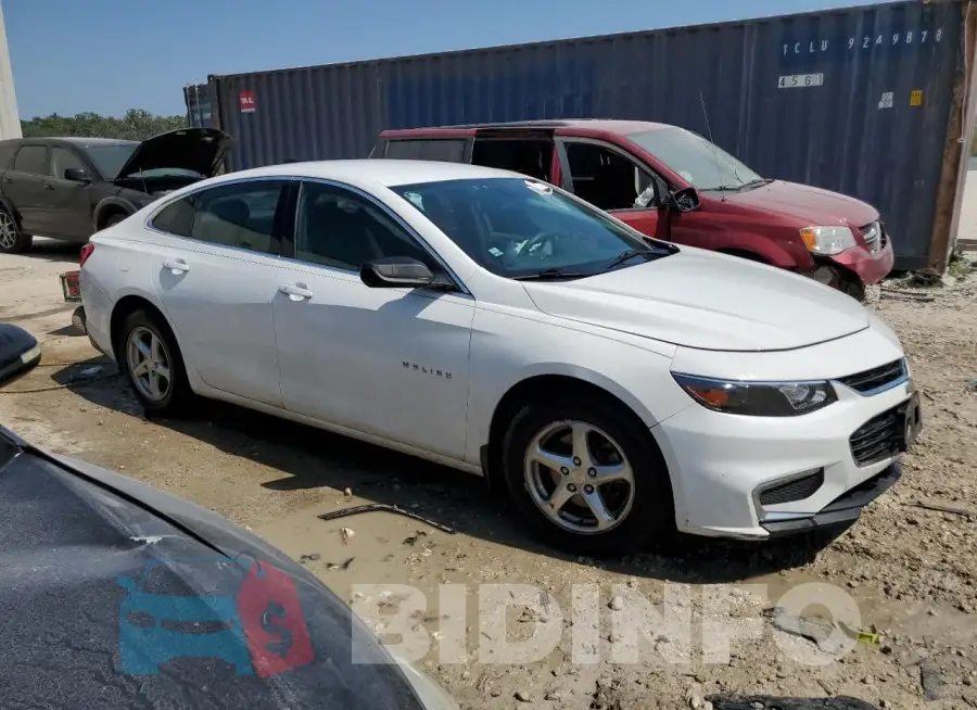 1G1ZB5ST1HF155776 Photo# 4