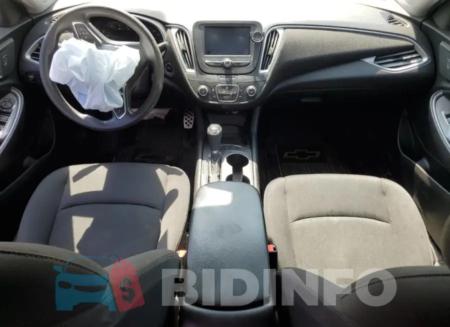 1G1ZB5ST1HF155776 Photo# 8