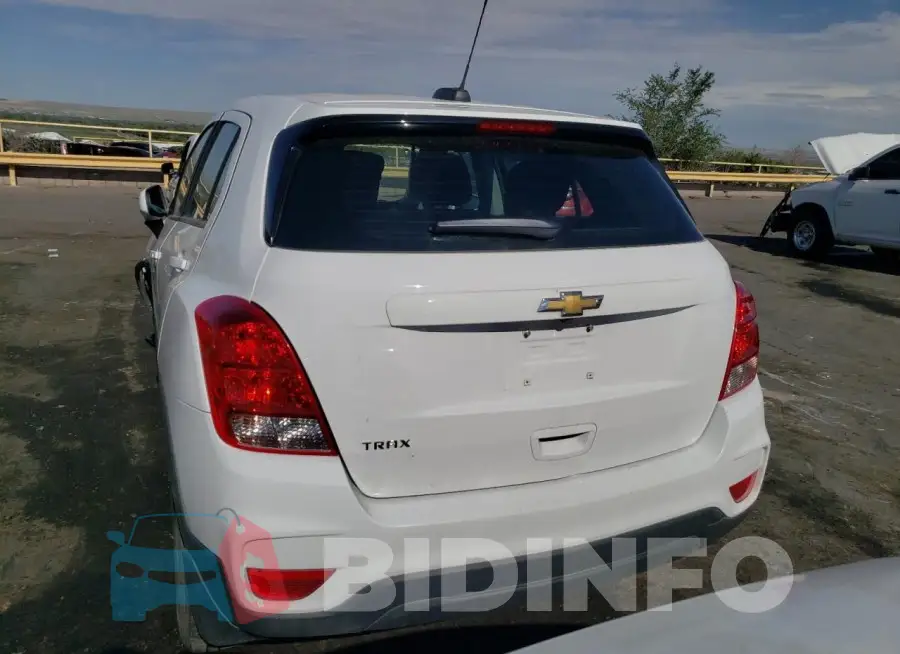3GNCJKSB8JL416393 Photo# 6