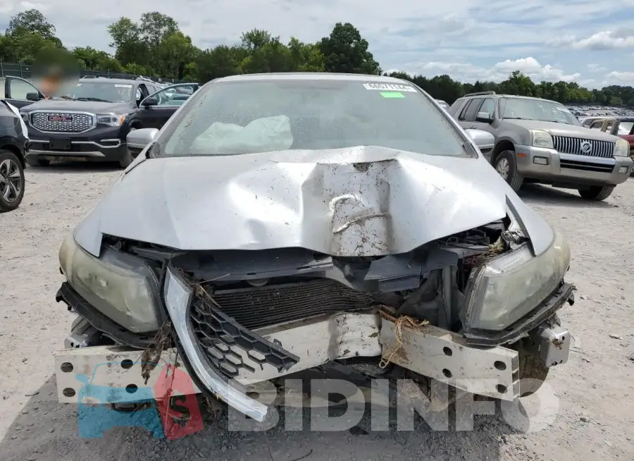19XFB2F86FE017043 Photo# 5