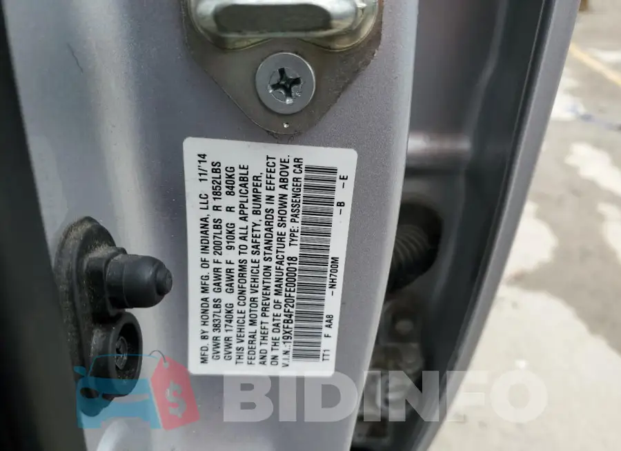 19XFB4F20FE000018 Photo# 12