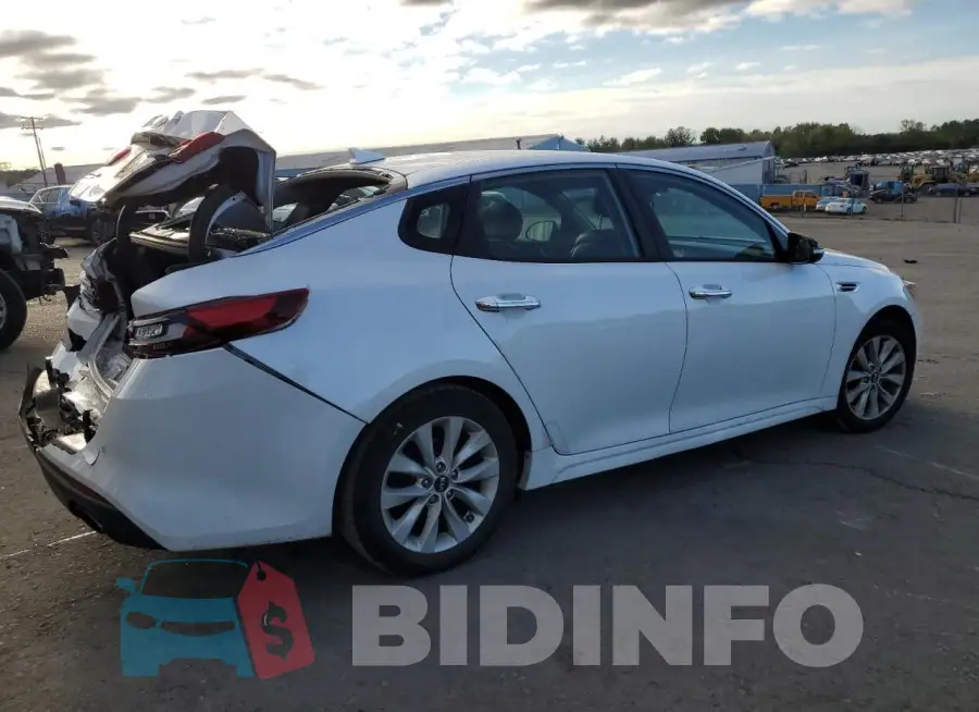 5XXGT4L31JG202848 Photo# 3