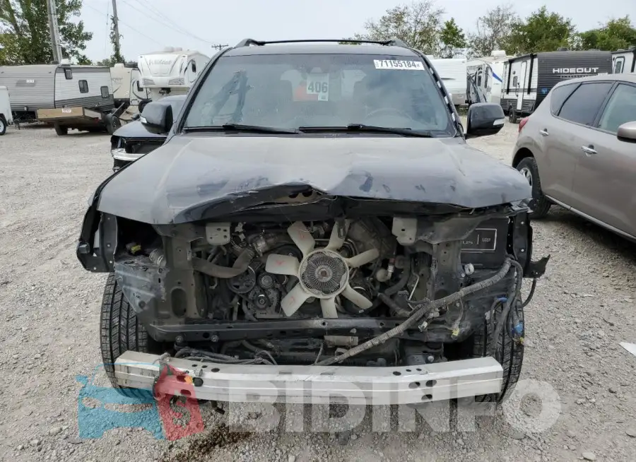JTMCY7AJ6J4063717 Photo# 5