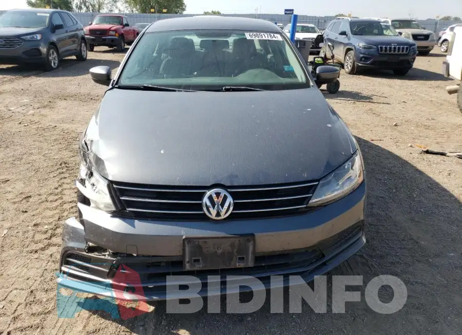 3VW167AJ6HM394340 Photo# 5