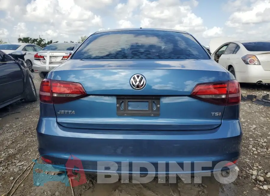 3VW267AJ2GM303972 Photo# 6