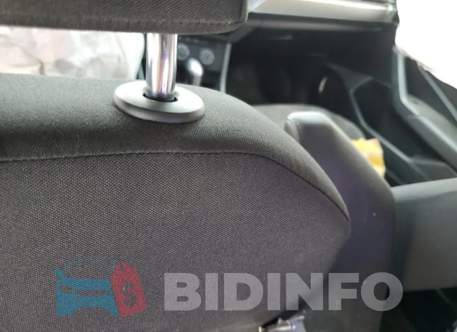 3VWC57BU3MM047577 Photo# 8
