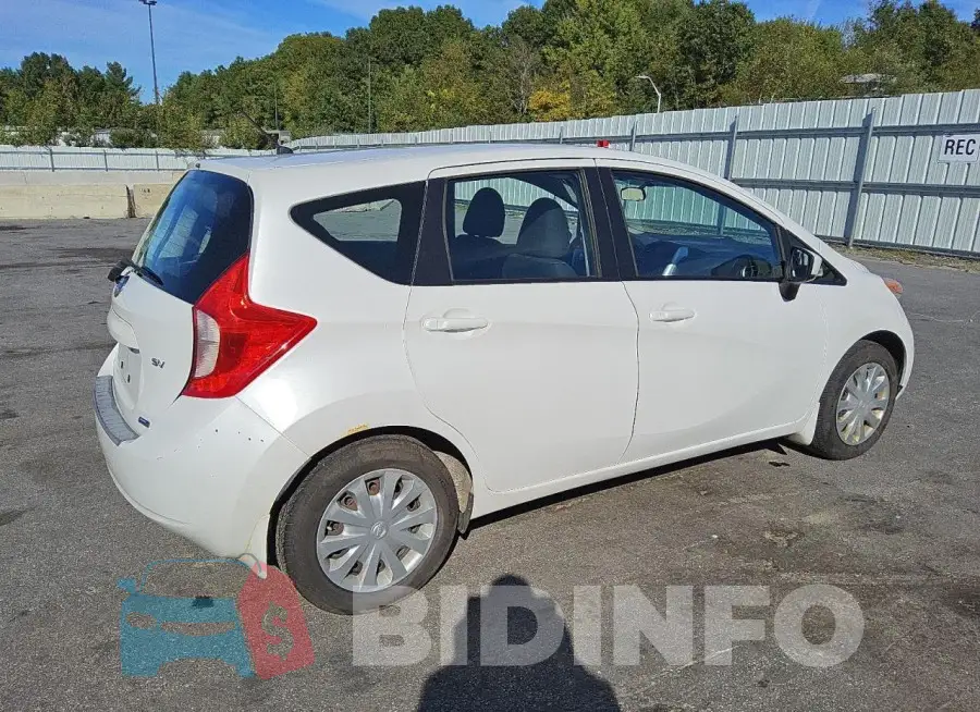 3N1CE2CP7FL353255 Photo# 3