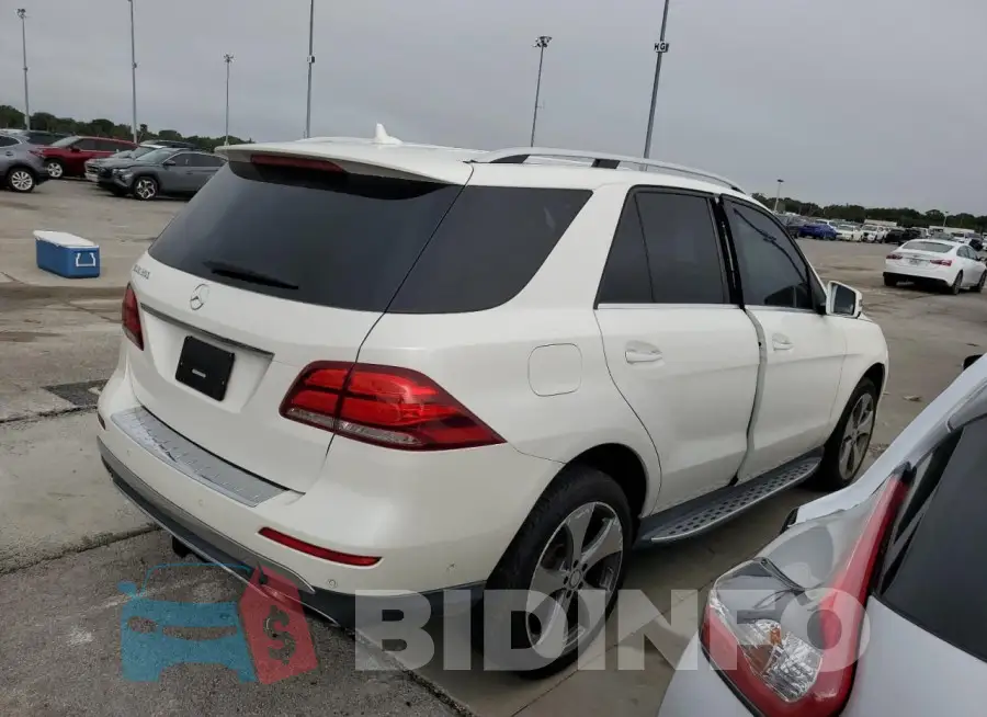 4JGDA5JB1GA802911 Photo# 3