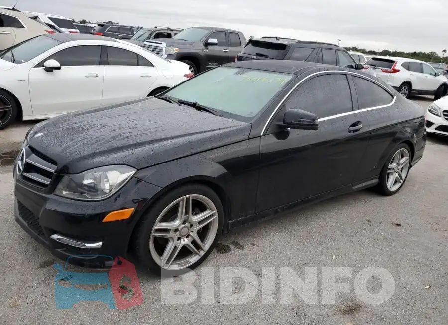 WDDGJ4HB3FG421371 Photo# 1