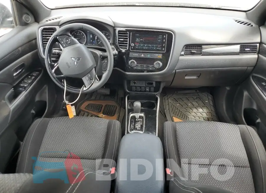 JA4AZ3A33JZ067803 Photo# 8