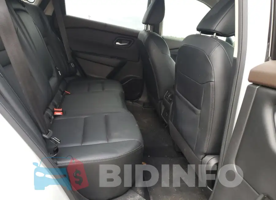 JN8BT3BA6PW001561 Photo# 10