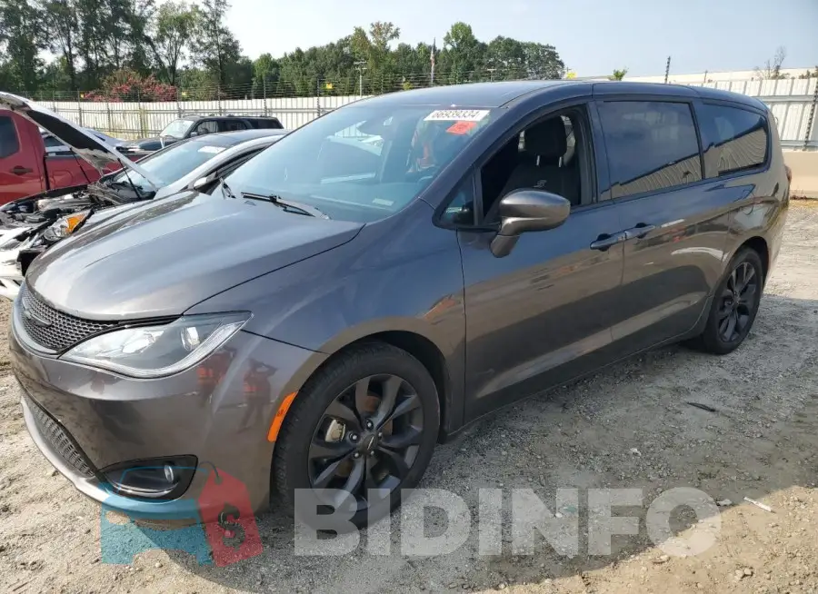 2C4RC1FG2LR150162 Photo# 1