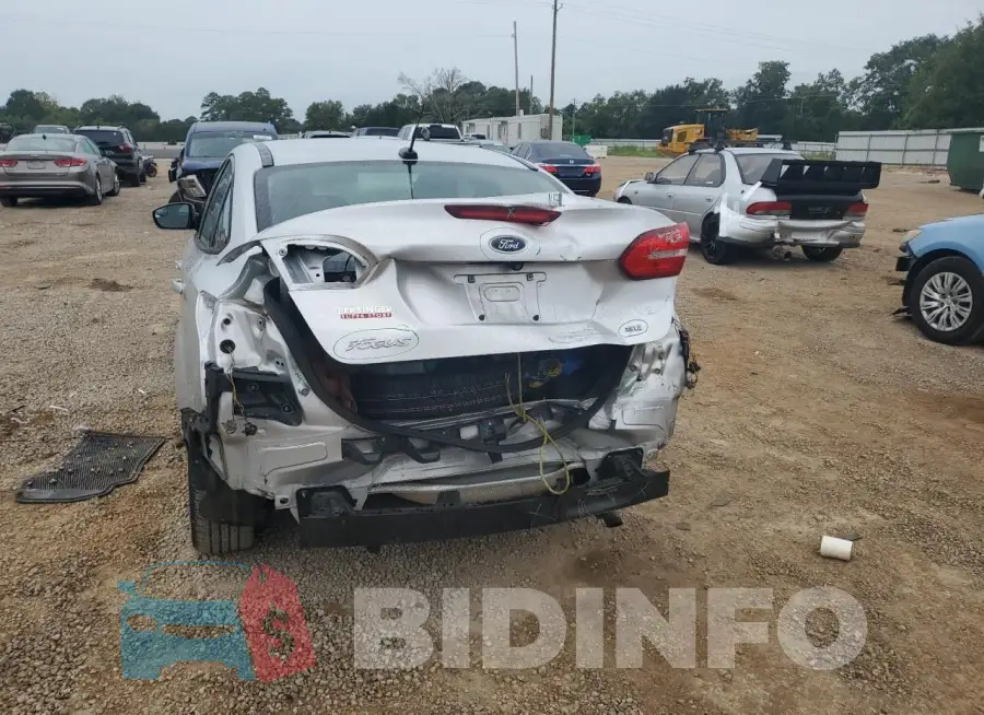 1FADP3F28HL315426 Photo# 6