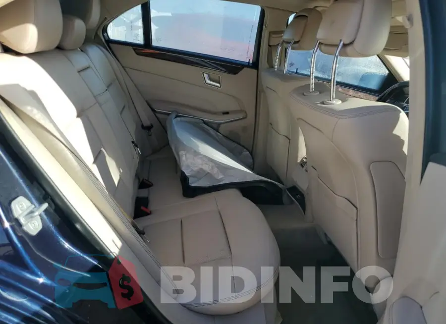 WDDHF8JB7FB165286 Photo# 10