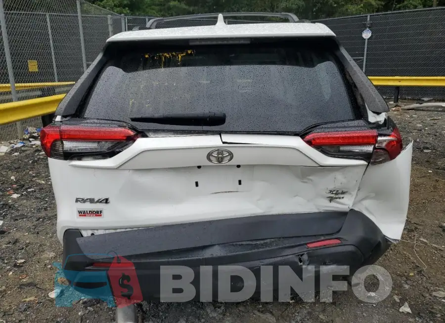 2T3A1RFV6KW082582 Photo# 6