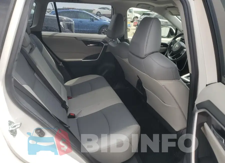 JTMC1RFV6KD512052 Photo# 10