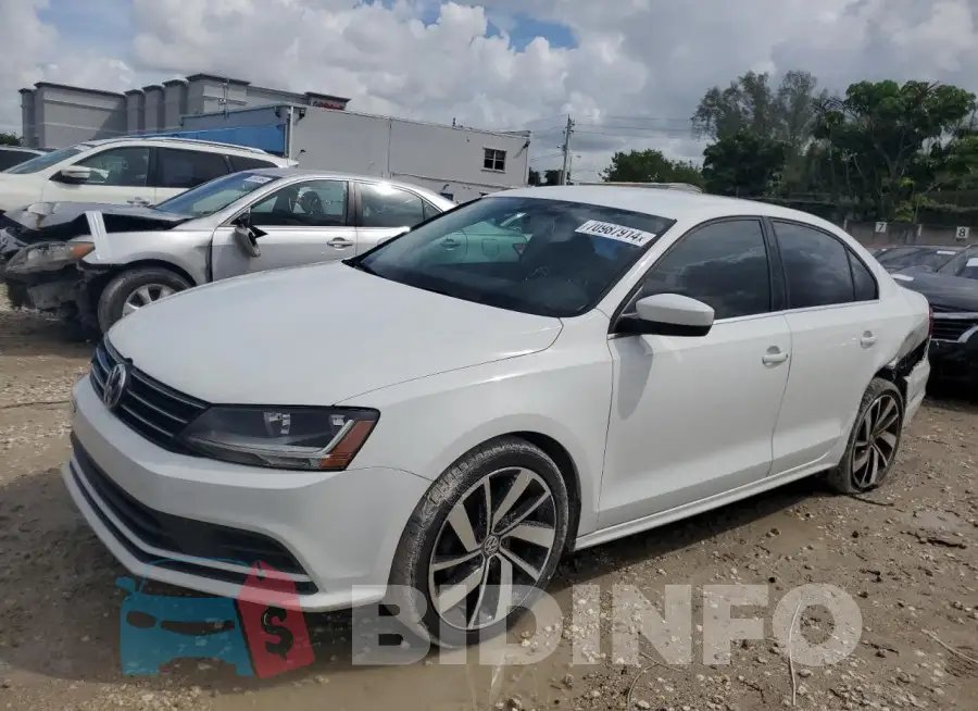 3VW167AJ9HM313380 Photo# 1