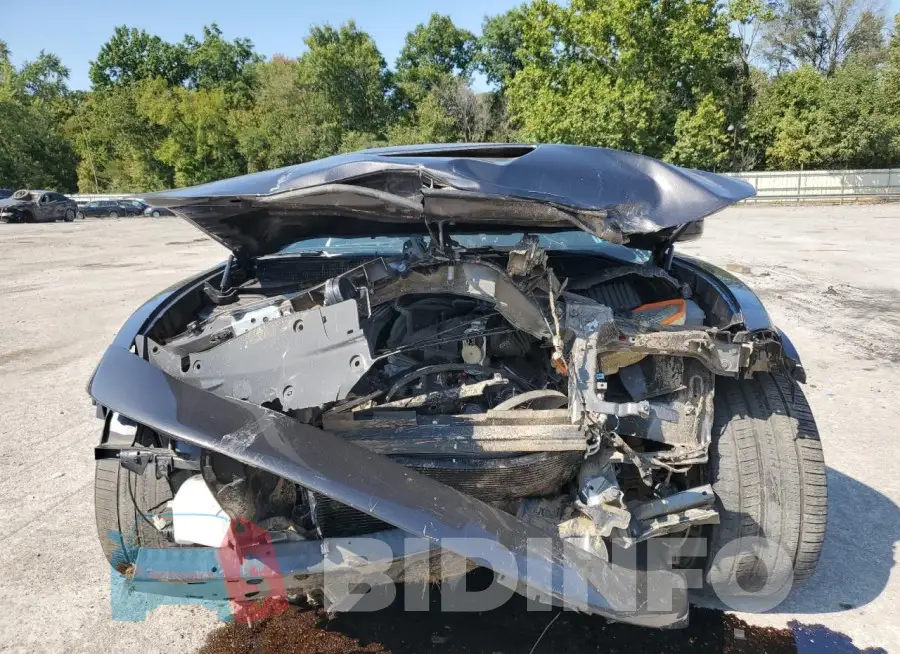 2C3CDXGJXPH630983 Photo# 5
