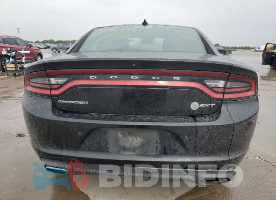 2C3CDXHG7GH292817 Photo# 6