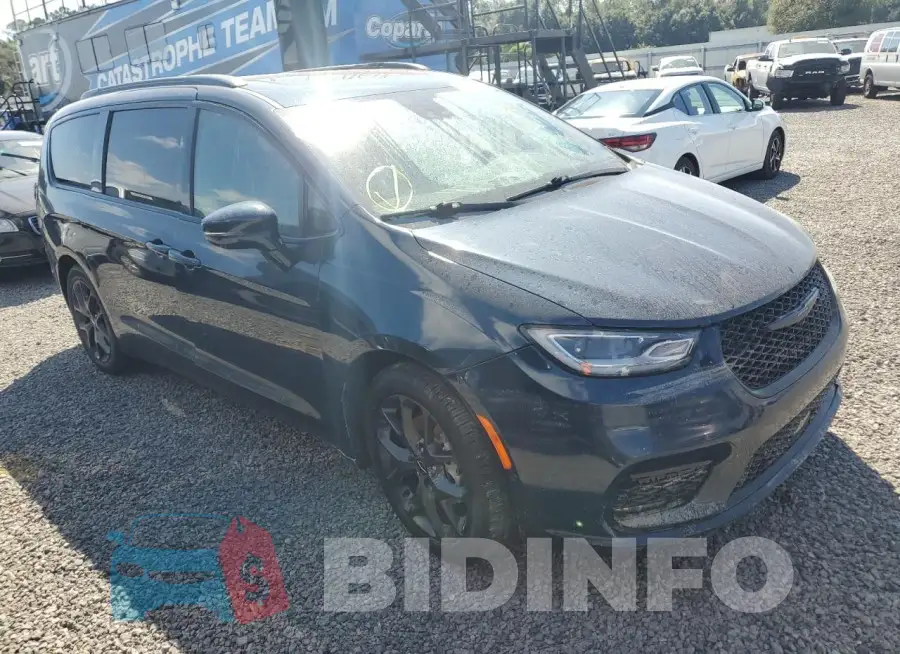 2C4RC1GG5NR186820 Photo# 4