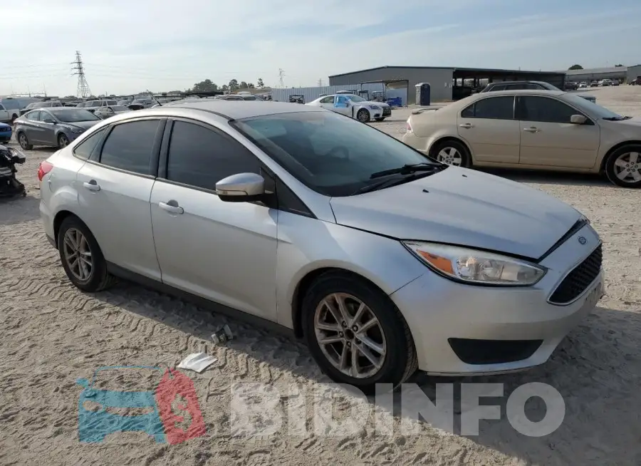 1FADP3F21GL279335 Photo# 4