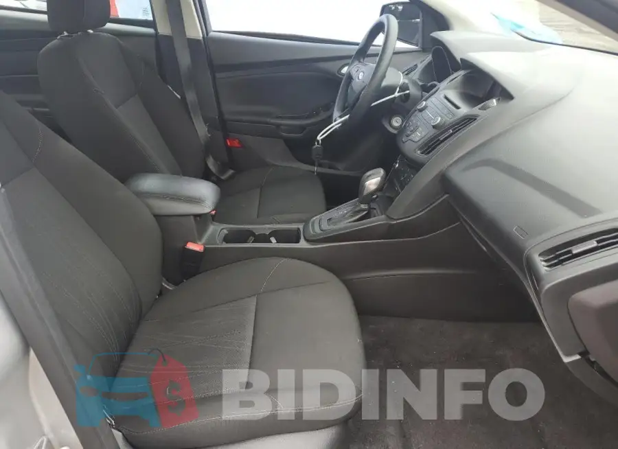 1FADP3F27HL340690 Photo# 7
