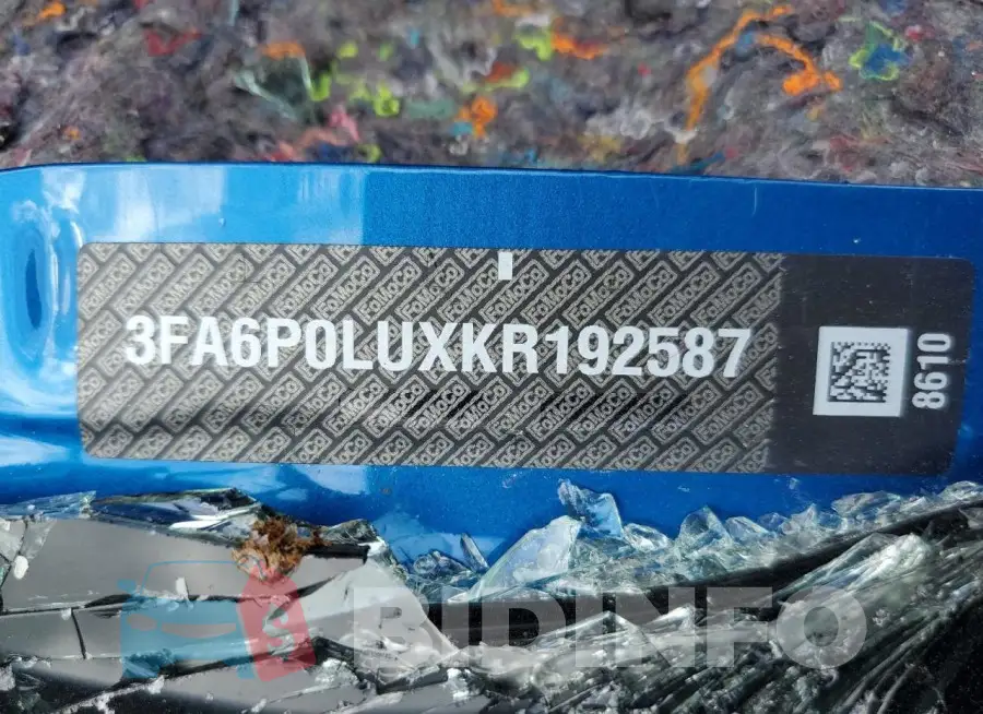 3FA6P0LUXKR192587 Photo# 12
