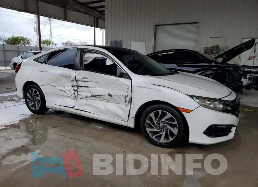 2HGFC2F72HH512045 Photo# 4