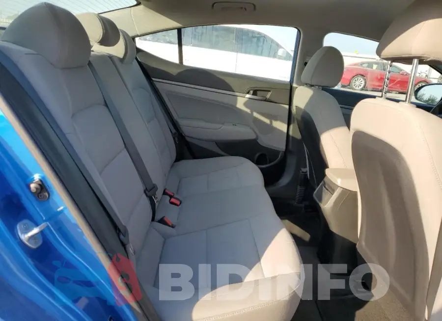5NPD84LF4JH335784 Photo# 10
