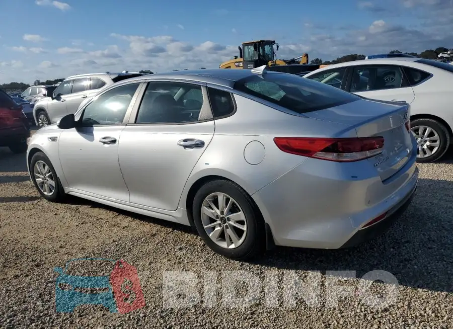 5XXGT4L33JG229565 Photo# 2