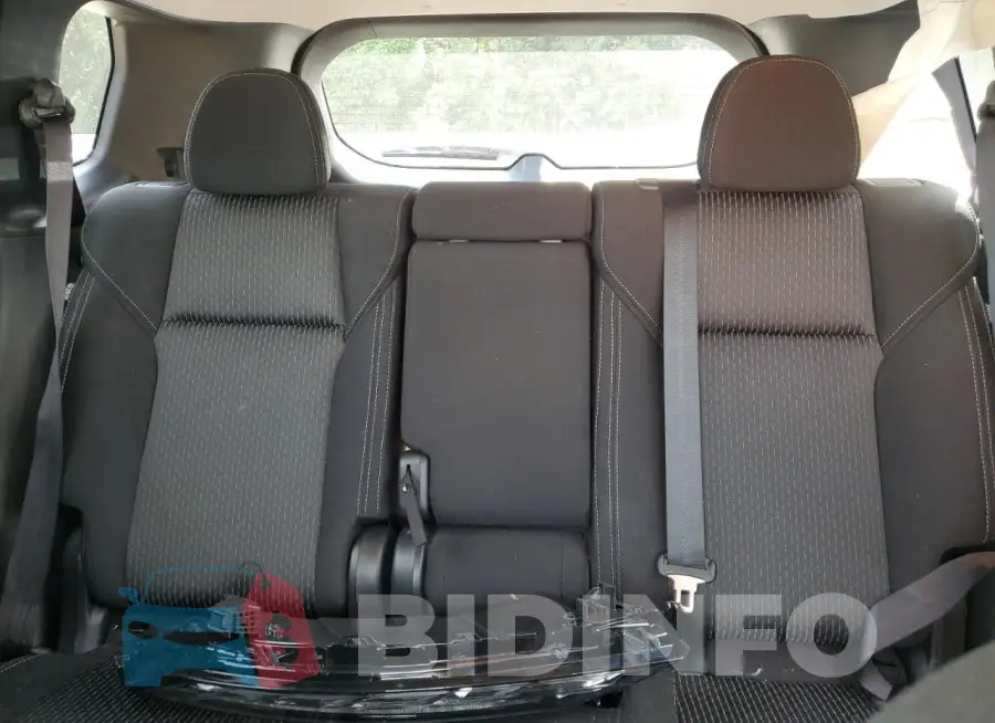 JA4J3UA8XRZ041777 Photo# 10