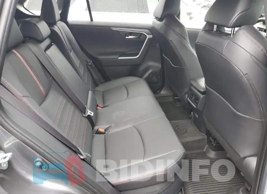 JTMFB3FV8RD182111 Photo# 11