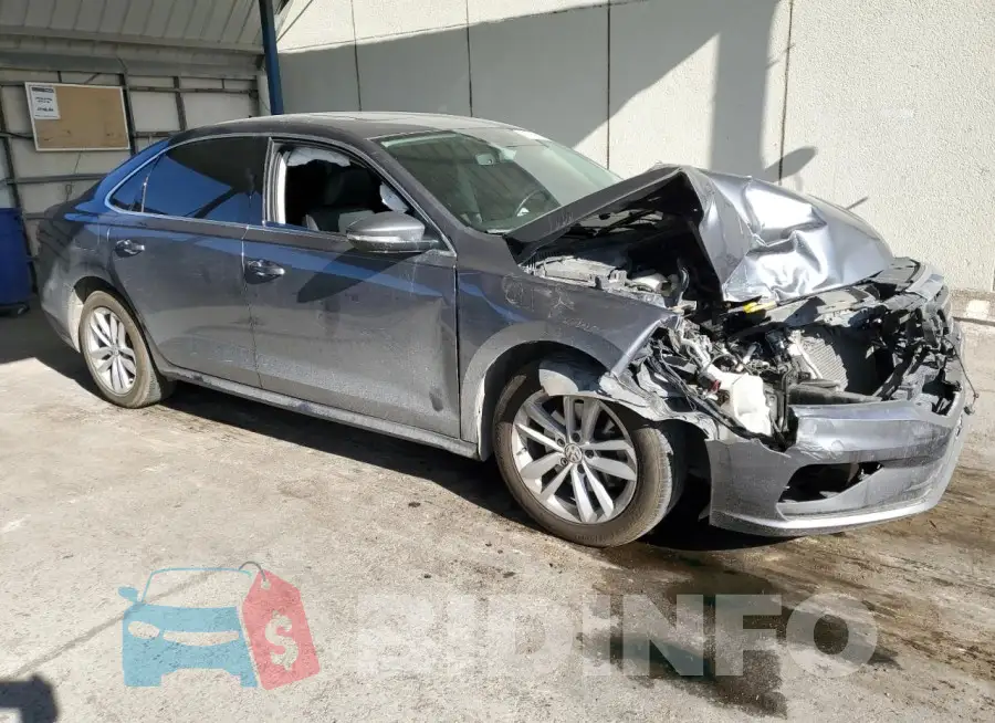 1VWWA7A32LC025572 Photo# 4