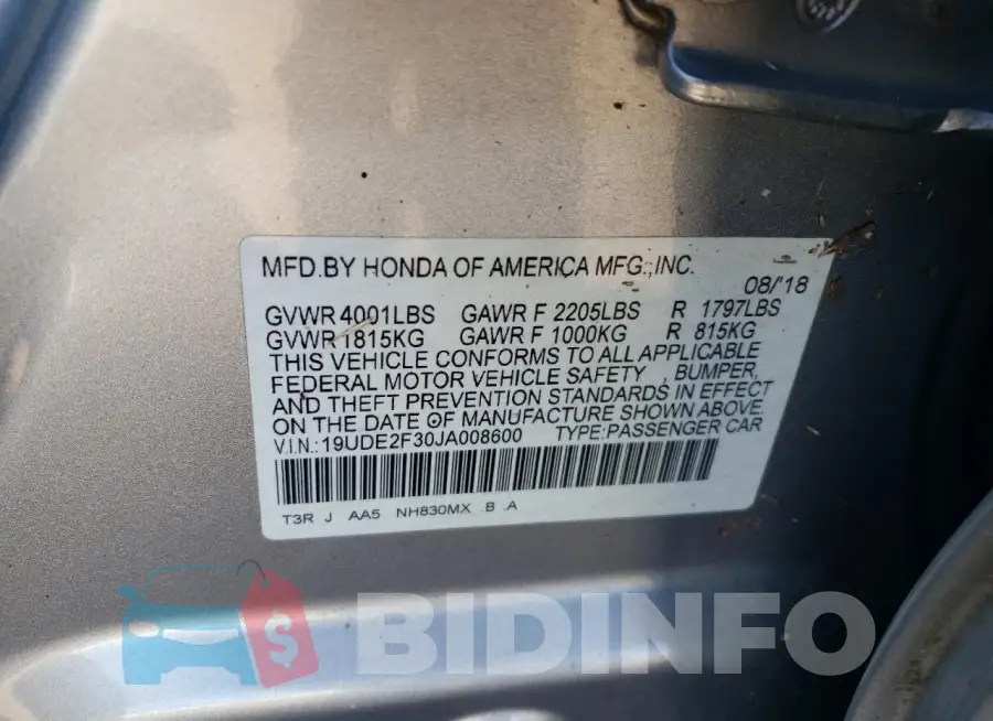 19UDE2F30JA008600 Photo# 12